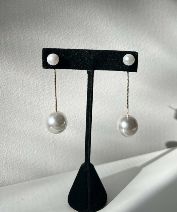 EA030 Faux chunky pearl gold drop earrings