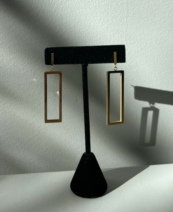 EA060 Gold shine rectangle drop earrings