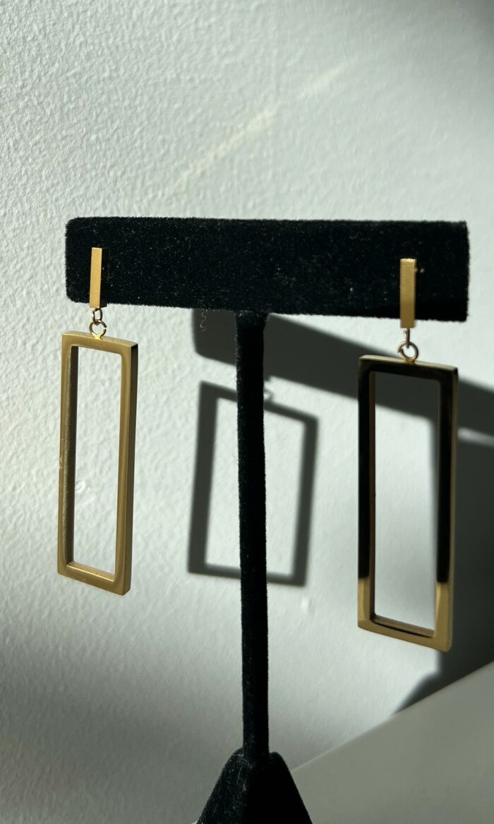 EA060 Gold shine rectangle drop earrings